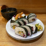 和食処すし鳴門 - 天巻、味噌汁