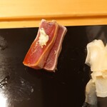 小判寿司 - 漬けマグロ