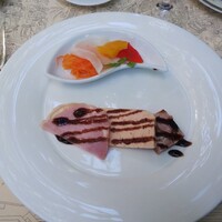 レストラン シェ・リュイ - ランチ 前菜 真ん中のテリーヌが美味しかったです。
