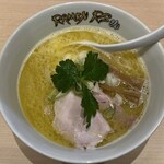 RAMEN RS 改 - 鶏白湯塩のアップ
