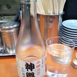 丸吉飯店 - 日本酒冷酒 800円(税込)(2021年10月27日撮影)