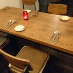 町家フレンチ プランセス メゾン - こちらのテーブル席に座りました
