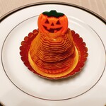 160992544 - かぼちゃのモンブラン（810円）