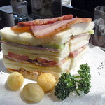 イノダコーヒ 札幌大丸支店 - クラブハウスサンド