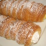 ルボンディー - コルネ・クリスプ（生クリーム入り、カスタード入り）