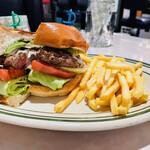 シェイク ツリー ダイナー - 