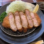 Tonkatusenmonten katubou - 黒豚上ロースかつ定食(中)(210g)