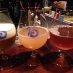 ウナ カサ デ グビグビ エルヌビチノ - ビール最高！   