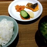 Ichimoku Issou - 美味しい朝食。朝の三種の神器。