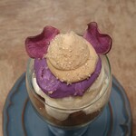 フロムトップ - 紫いもと抹茶のパフェ