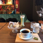 GIGI COFFEE BAR - 