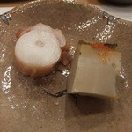 鮨処 有馬 - １１月　蒸鮑と煮蛸