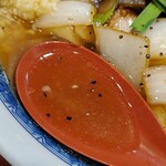 中華そば たた味 - スープは美味しいゾ