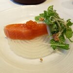 PRIMO - 41℃の燻製八海山サーモンとその卵 根セロリのピュレ（2021.9）