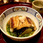 多仁本 - 表面を軽く炙った鰻とヒタヒタの秋茄子　出汁に旨味が滲み出て旨い！