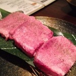 SATOブリアン - 極上厚切りトロタン（黒タンのタン元）