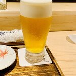日本橋 蕎ノ字 - ◎生ビールの大で喉を潤す。美味い！