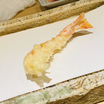 日本橋 蕎ノ字 - ◎車海老（鹿児島産）
      ☆２つ目はレアの海老は天つゆで頂く。