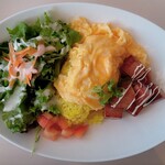 Hawaiian Cafe 魔法のパンケーキ - スパムエッグライスボール