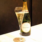Yakiniku Ushigoro - Champagne Laurent-Perrier La Cuvee Brut