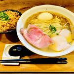 ラーメン 健やか - 