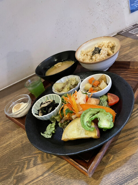 大阪第１ビルの 低カロリー 39品目ヘルシーランチ By ランチは10時から 玄三庵 西梅田店 北新地 自然食 食べログ