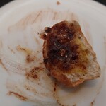 ベルエキップ - 残ったソースはパンで全てを吸い尽くす！
      残すなんて勿体ない！