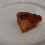 ベルエキップ - アップルパイは紅玉りんごが層になってる