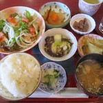 Kissa Chinchi Rorin - ちんちろりんランチ