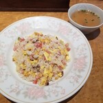 天慎飯店 - 五目チャーハン（税込800円）