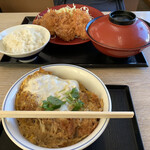 かつや - 2021/10 カツ丼(梅) ￥490（税込￥539）、ヒレカツ定食 ￥790（税込￥869）そして、定食のとん汁をプラス40円（税込44円）