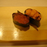 鉢巻太助 築地本店 - うに２８０円　いくら１４０円