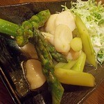 たちばな - ホタテ貝柱とアスパラのバター炒め