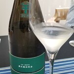 日本料理 TOBIUME - お酒②新政　農民芸術概論2019(秋田)
      無肥料無農薬米仕込み純米酒、酵母無添加
      米品種:秋田県産陸羽132号　(鵜養地区)100%、精米歩合:55%