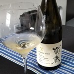 日本料理 TOBIUME - お酒⑬菊鹿シャルドネ樽熟成2019(白ワイン、熊本)
      葡萄品種:シャルドネ100%