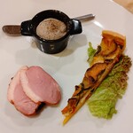 ルブーケガルニ - 鶏レバーのムース、ラタトゥイユのキッシュ、鴨のロースト