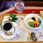 ブラジル屋 - レアチーズケーキと「カリブの風」のセット（￥1000）ただ一言、レベルの高さに驚きました…