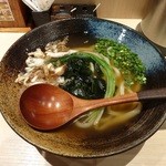 饂飩みなと屋 新橋店 - 牛もつとろみかすうどん