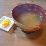 アルバトロス - 沢庵、味噌汁