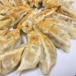 肉汁工房 餃子直売所 - 冷凍生ぎょうざ（45個入）…税込1000円