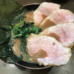 武道家 - チャーシュー麺