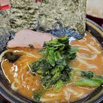 豚骨醤油ラーメン 王道家 - ラーメン700円