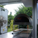 ザ・リッツ・カールトン沖縄 - ガス窯。約1分で完成