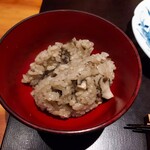 炭火割烹 白坂 - ⚫「黒松茸の炊き込みご飯」