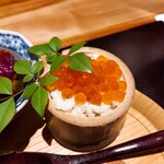 炭火割烹 白坂 - ⚫八寸「宮城県産ワタリガニ　いくら　温寿司」
      