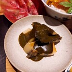 炭火割烹 白坂 - ⚫八寸「鮑の酒蒸し　肝和え」