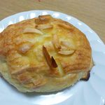 ル　ペトラン - 2012.11. アーモンドクリームのパン（\140）