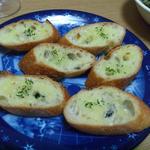 ル　ペトラン - 2012.11. ガーリックトーストにしてみた