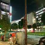 上野広小路駅から少し離れている