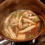 蓬左茶寮 - しめじ汁